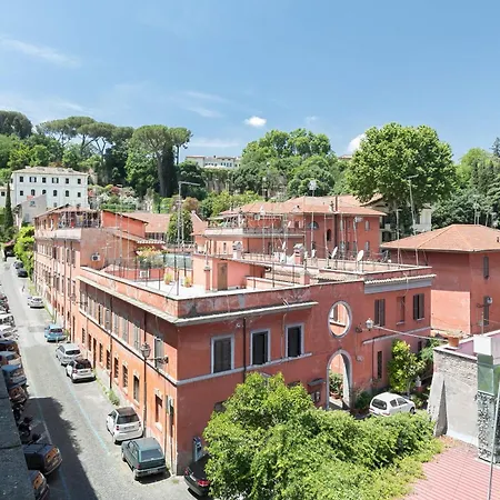 Trastevere Charming Penthouse