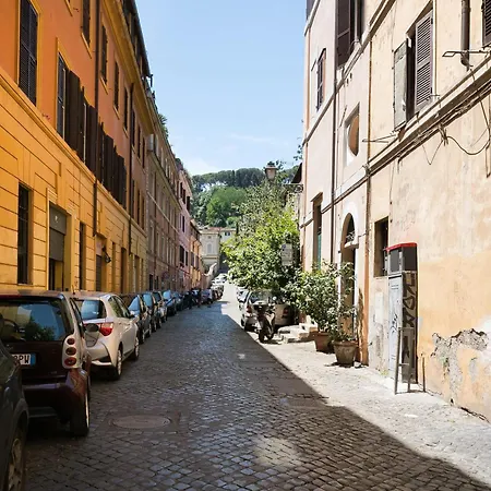 Trastevere Charming Penthouse Apartamento *