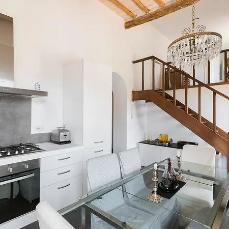 Trastevere Charming Penthouse Apartamento *