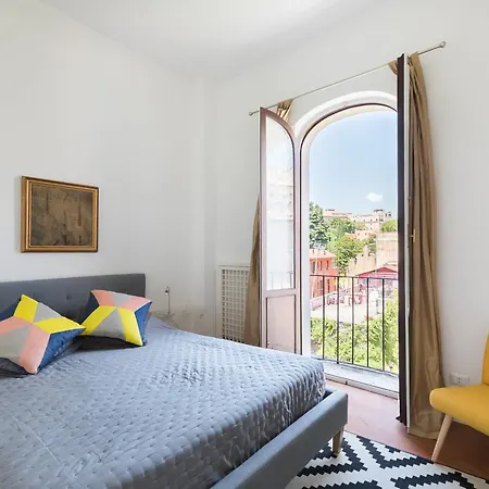 Apartamento Trastevere Charming Penthouse Roma