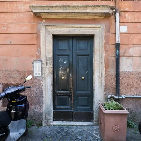 Apartamento Trastevere Charming Penthouse